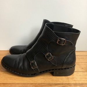 Frēda Salvador monk strap black boots